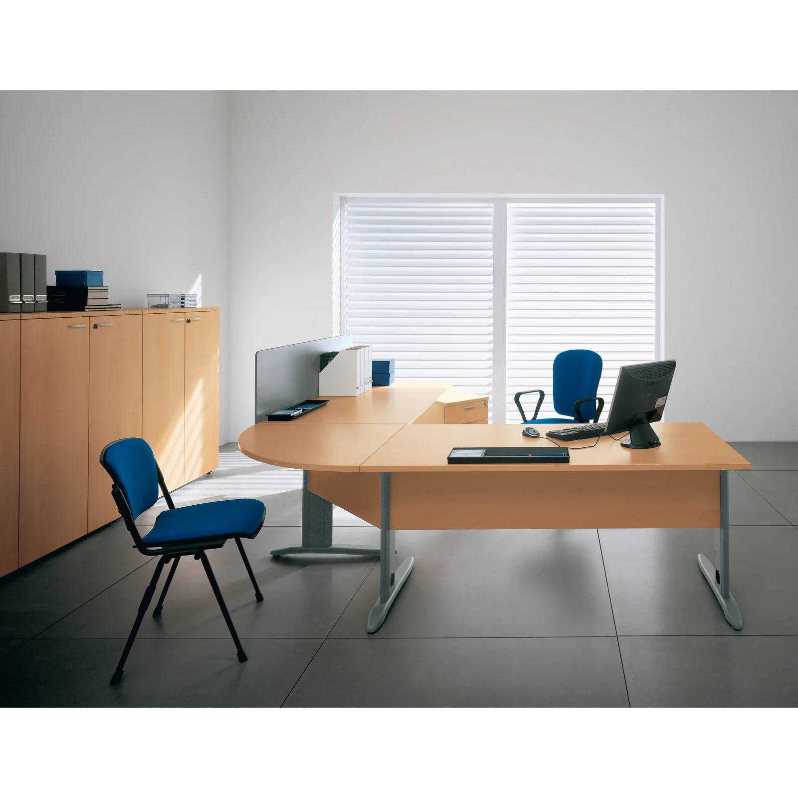 Inter-Office-Furniture-Chair-Desk