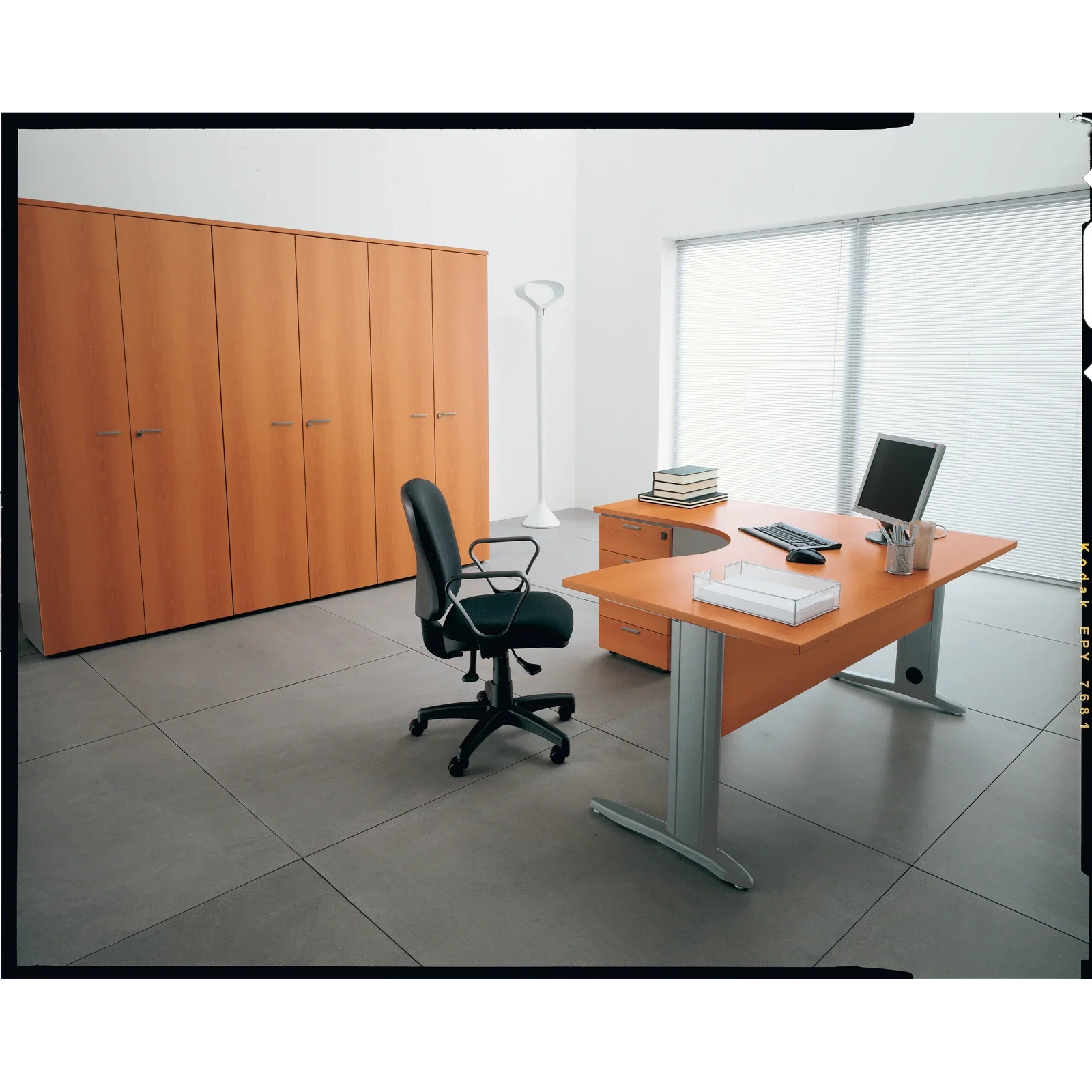Inter-Office-Furniture-Chair-Desk